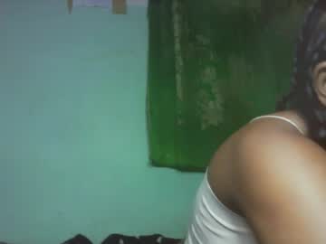Larissa645771 Chaturbate stream image from March 10, 2026