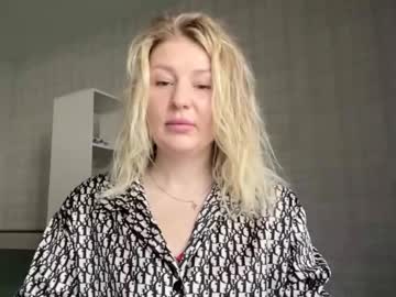 Blondie_Xoxoxo Chaturbate stream image from March 10, 2026