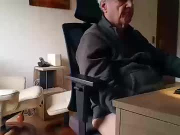 Camcologne Chaturbate stream image from March 10, 2026