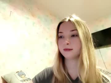 Elaynecinco Chaturbate stream image from March 10, 2026