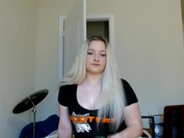 Varsityviolet Chaturbate stream image from March 10, 2026