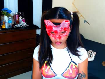 Mistressmoonluna Chaturbate stream image from March 10, 2026