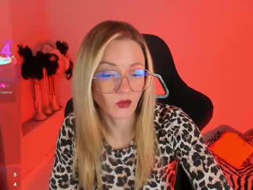Whitneypunnch Chaturbate stream image from March 10, 2026