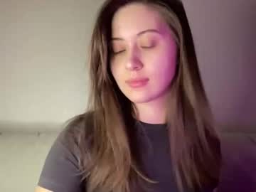 Aliceinlustland Chaturbate stream image from March 10, 2026