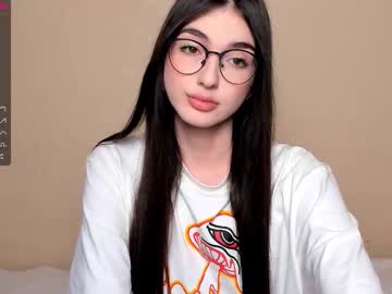 Leila_4ever Chaturbate stream image from March 10, 2026