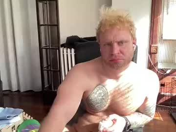 Blondebluebear Chaturbate stream image from March 10, 2026