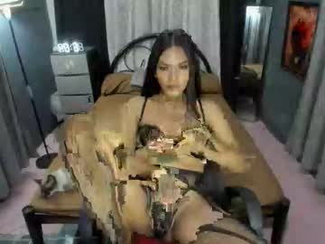 Sashahuwanna Chaturbate stream image from March 10, 2026