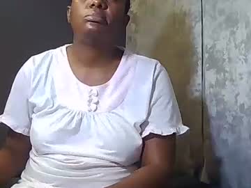 Shymilfxx Chaturbate stream image from March 10, 2026