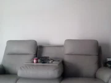 Hungyunginbull Chaturbate stream image from March 10, 2026