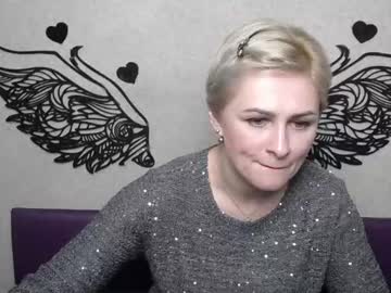 Oliviahorst Chaturbate stream image from March 11, 2026