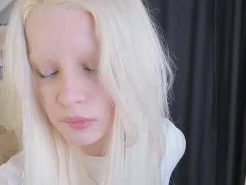 Mili_Backer Chaturbate stream image from March 11, 2026