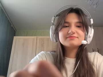 Denaemalikowski Chaturbate stream image from March 11, 2026