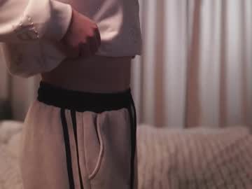 Eleanorbabish Chaturbate stream image from March 11, 2026