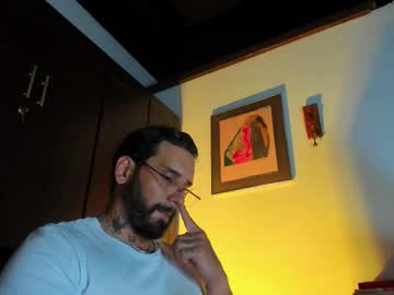 Camilomayer Chaturbate stream image from March 11, 2026