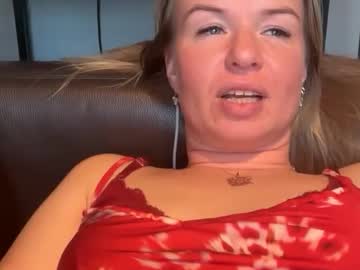 Riana894237 Chaturbate stream image from March 11, 2026
