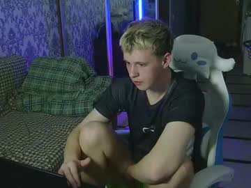 Timkinky Chaturbate stream image from March 11, 2026