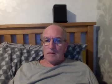 Martingbp Chaturbate stream image from March 11, 2026