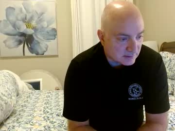Hothappyray Chaturbate stream image from March 11, 2026