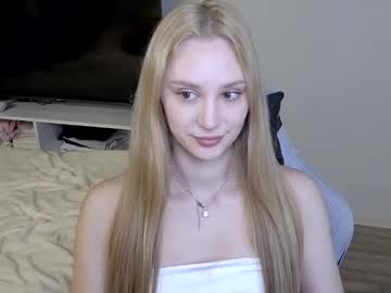 Laylapretty001 Chaturbate stream image from March 12, 2026