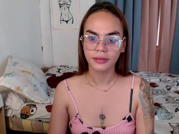 Superhotvaleria Chaturbate stream image from March 12, 2026