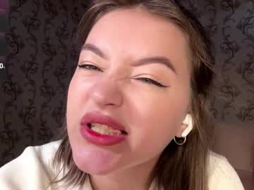 Elenacastellani Chaturbate stream image from March 12, 2026