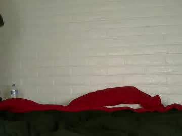 Queenofmen33 Chaturbate stream image from March 12, 2026