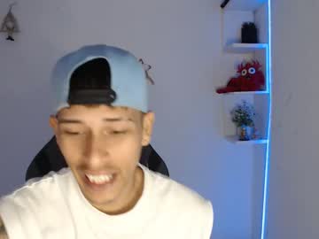 Carlossmi01 Chaturbate stream image from March 12, 2026