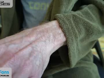Over_Edges Chaturbate stream image from March 12, 2026