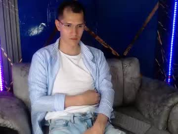 Milandavid1 Chaturbate stream image from March 12, 2026