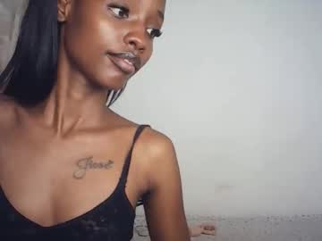 Sexyzuriel Chaturbate stream image from March 12, 2026