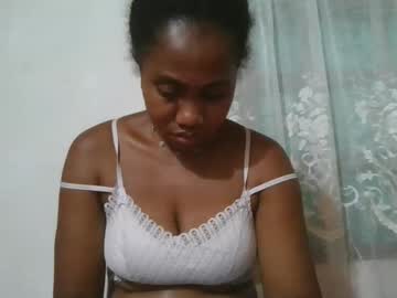 Surbelle Chaturbate stream image from March 12, 2026