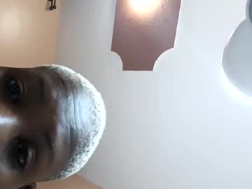 Savagelinda01 Chaturbate stream image from March 12, 2026