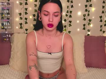 Ivymellow Chaturbate stream image from March 12, 2026
