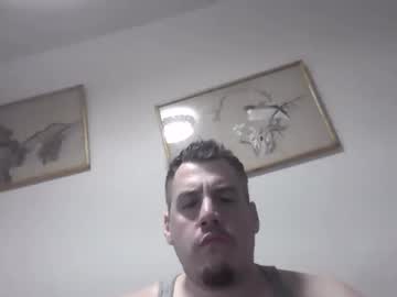 Hungtonyinny Chaturbate stream image from March 13, 2026