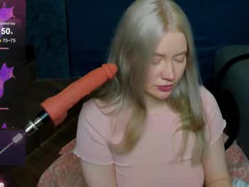 Lillie_Berry Chaturbate stream image from March 13, 2026