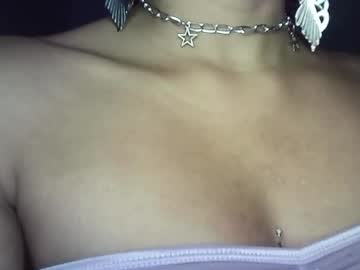 Emiliejoy Chaturbate stream image from March 13, 2026