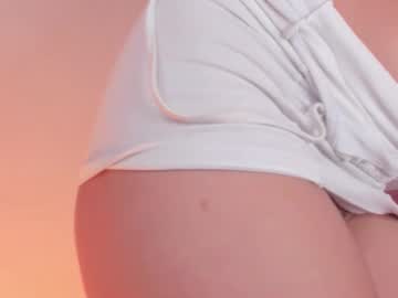 Isabellaa_28 Chaturbate stream image from March 13, 2026