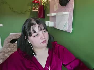 Mollykisses Chaturbate stream image from March 13, 2026