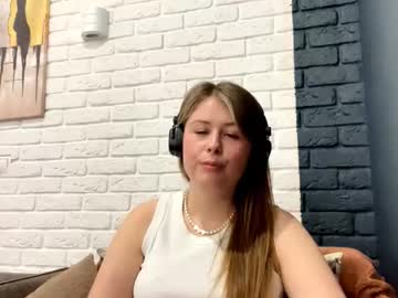 Templeholberg Chaturbate stream image from March 13, 2026