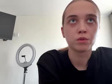 Vidabradbury Chaturbate stream image from March 13, 2026