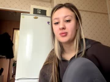 Wendiepenniston Chaturbate stream image from March 13, 2026