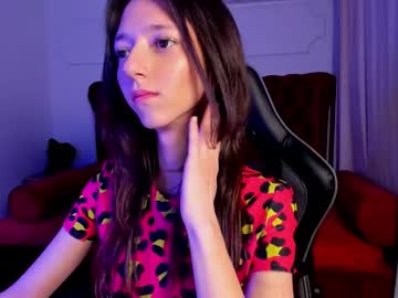 Camillewhite Chaturbate stream image from March 13, 2026