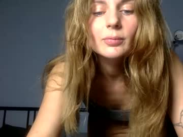Kirasigmameow Chaturbate stream image from March 13, 2026