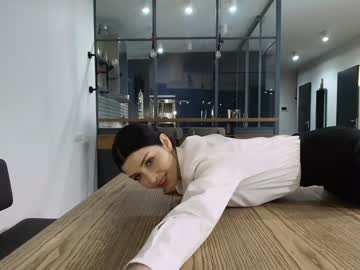 Milla_Bella Chaturbate stream image from March 13, 2026