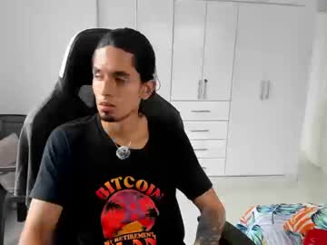 Dantedecentralized Chaturbate stream image from March 13, 2026