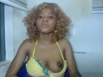 Juicynpinkx Chaturbate stream image from March 13, 2026