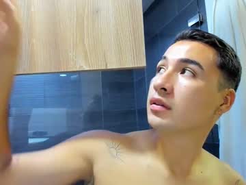 Mike_947 Chaturbate stream image from March 13, 2026