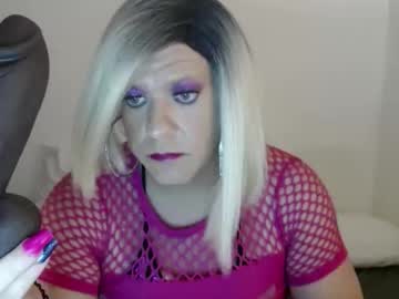 Breeblowzcloudz Chaturbate stream image from March 13, 2026