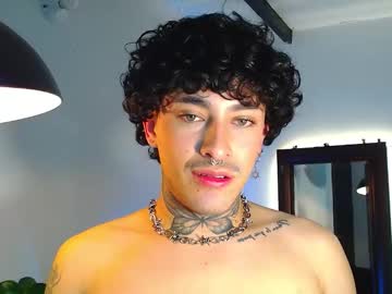 Stevennavarro Chaturbate stream image from March 14, 2026