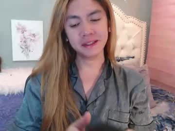 Urlovelypinayxxx Chaturbate stream image from March 14, 2026